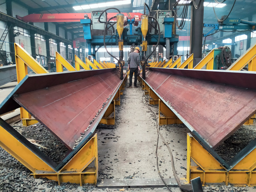 新疆鋼結構加工生產